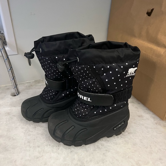 SOREL YOUTH GIRL'S FLURRY PRINT WINTER BOOT - Picture 3 of 6